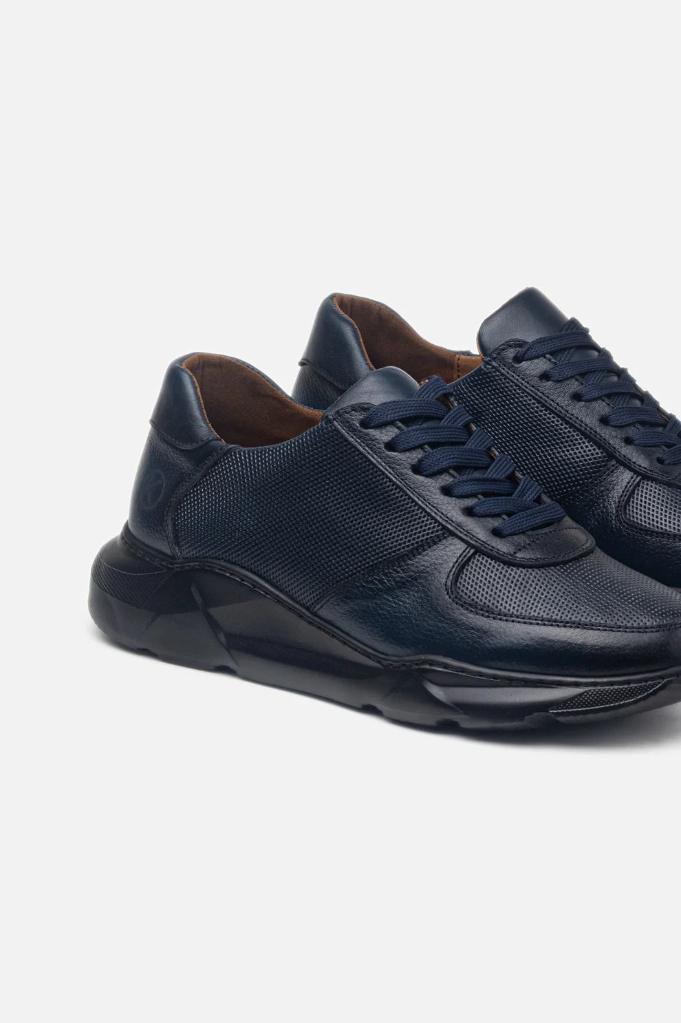 S39 Basket en Cuir